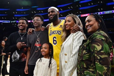 Lakers Video: Peers, Celebrities & Family Congratulate LeBron James On ...