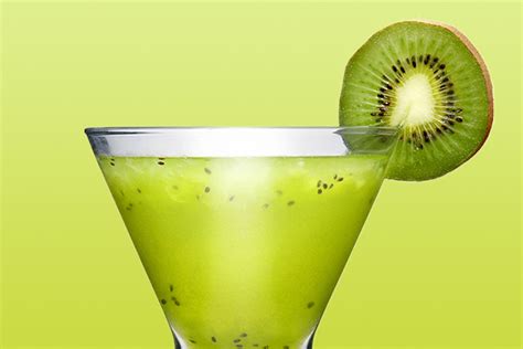 Kiwi Daiquiri Recipe | Sweet'N Low