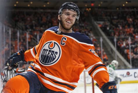 Edmonton Oilers captain Connor McDavid named Hart Memorial Trophy ...