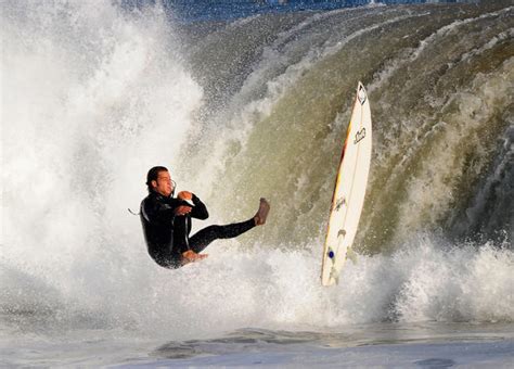 Surf's up! Monster waves hit Calif. - Photo 2 - Pictures - CBS News