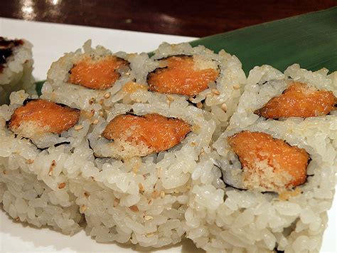 Spicy crunchy salmon roll | Spicy crunchy salmon roll from A… | Flickr