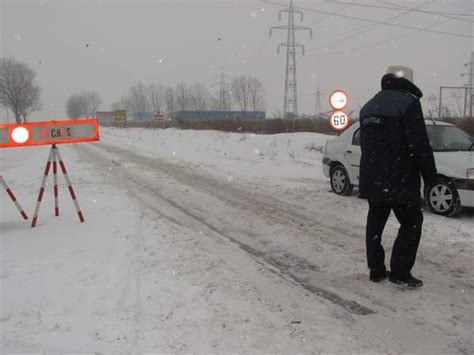 Drumuri închise din cauza viscolului și a zăpezii. Autostrada Soarelui ...