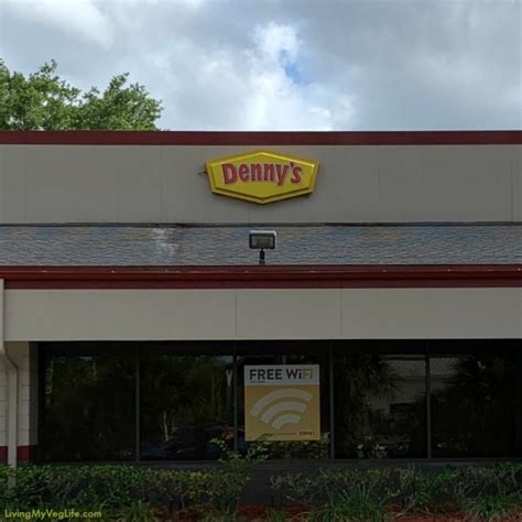 Guide: Denny's Vegan Options | Living My Veg Life