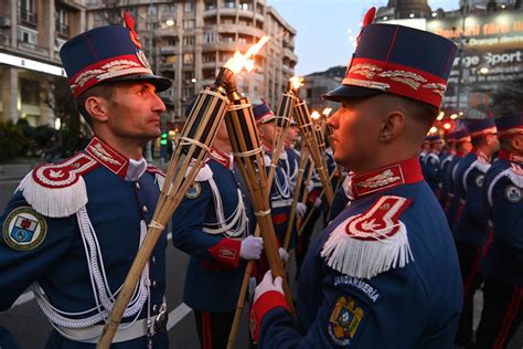 B365 - Ziua celor trei sărbători pentru România, astăzi 9 mai: Ziua ...