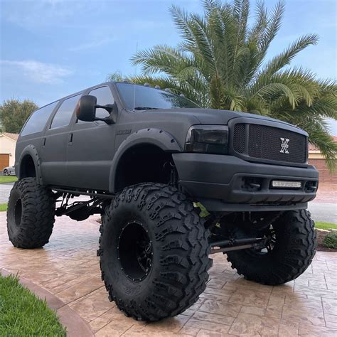 Lifted 2004 Ford Excursion Monster Truck On 49” Super Swampers ...