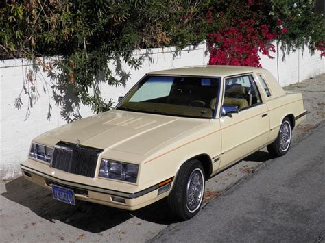 1985 Chrysler LeBaron - Information and photos - MOMENTcar