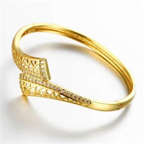 Gold Rings - 2 Gram Ladies Gold Ring Retailer from Delhi