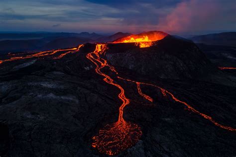 Mauna Loa, cel mai mare vulcan activ din lume - SEMNAL - sursa ta de ...