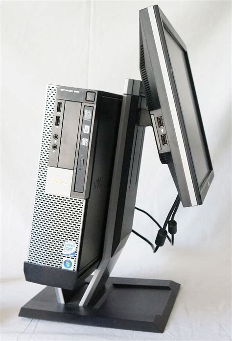 DELL OPTIPLEX 960 DESKPTOP W/ DELL 19" MONITOR AND DELL MULTIMEDIA ...