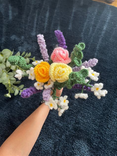 Crochet Bouquet/ Crochet Flowers/ Flowers/ Daisies/ Roses/ - Etsy UK