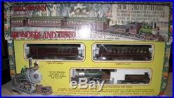 Bachmann Wonderland Express Christmas Train 25001 Complete Set, Extra ...