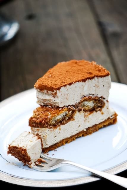 Tiramisu No-Bake Cheesecake