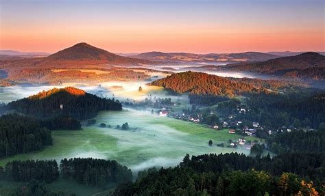 Hintergrundbilder : 1280x777 px, Tschechien, Feld, Wald, Hügel, Landschaft, Nebel, Morgen, Natur ...