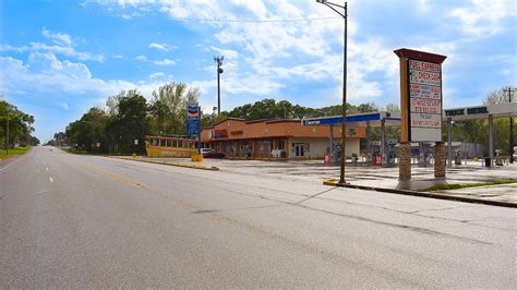 Hempstead Center And Gas Station/Hempstead, Texas