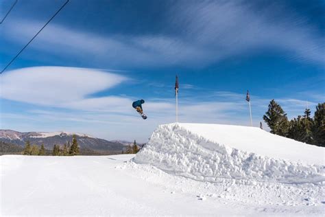 The 15 Best Things to Do in Mammoth Lakes, CA in the Winter