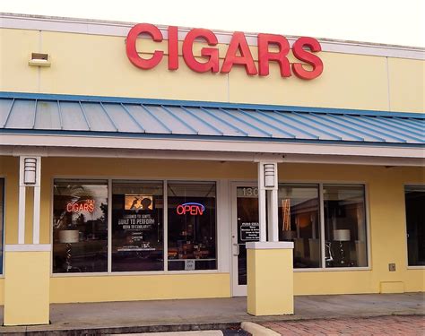 About us - Puro Cigars Lounge | Cigar Store in Florida City