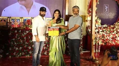 NTR 30: Jr NTR welcomes Janhvi Kapoor, SS Rajamouli claps 1st shot - Hindustan Times