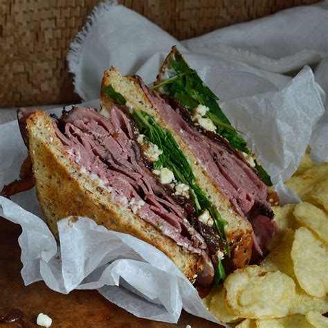 Deli Style Roast Beef Sandwich - WonkyWonderful