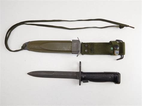 M16 BAYONET AND SCABBARD