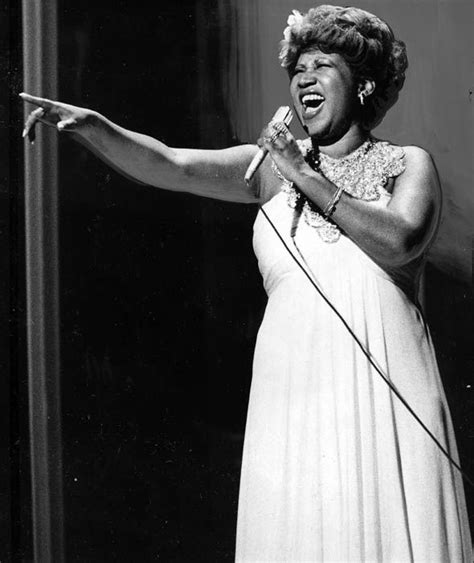 Soul music singer Aretha Franklin, 1977 | Aretha Franklin in pictures ...