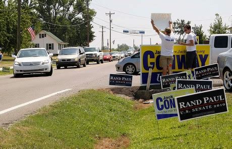 30 Political yard signs Stock Pictures, Editorial Images and Stock Photos | Shutterstock