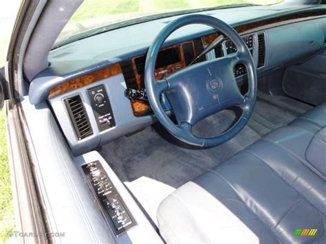 1996 Cadillac Fleetwood Brougham interior Photo #49291526 | GTCarLot.com