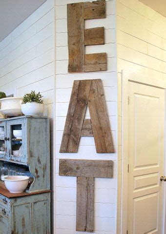 These 22 Pallet Wall Art Ideas Will Have You Busy By The Weekend