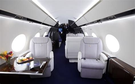 Jeff Bezos Private Jet: The Gulfstream - Urban Splatter