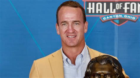 Peyton Manning tweaks Ray Lewis, Tom Brady, addresses NFL's future in emotional Hall of Fame ...