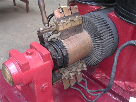 Generator with open commutator | Open commutator of the J H … | Flickr