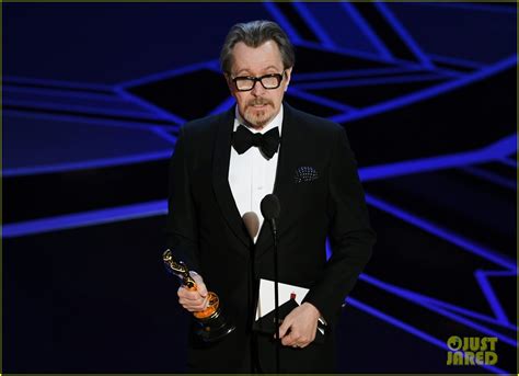 Gary Oldman Wins Best Actor at Oscars 2018 for 'Darkest Hour': Photo ...