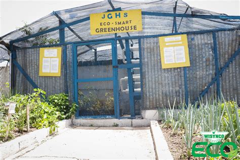 Jonathan Grant High School Sustains Greenhouse Project