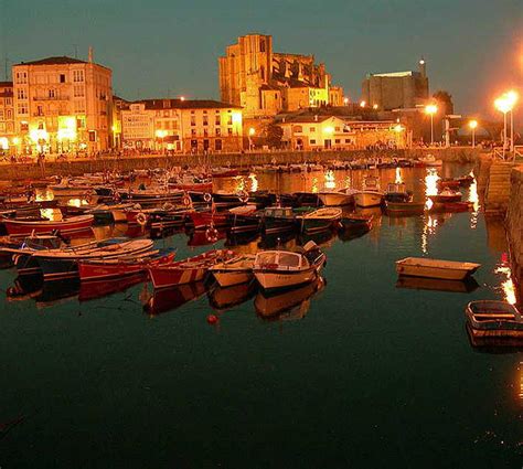 Photos of Castro Urdiales (Cantabria): Images and photos