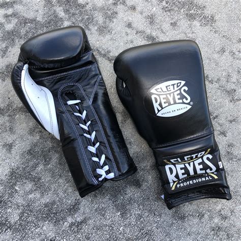 Cleto Reyes Training Lace-up Boxing Gloves | MSM Pro Fight Shop – MSM ...