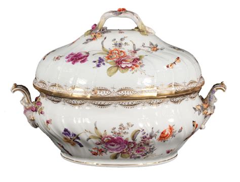 Porcelain Soup Tureen – Montgomery Antiques & Interiors