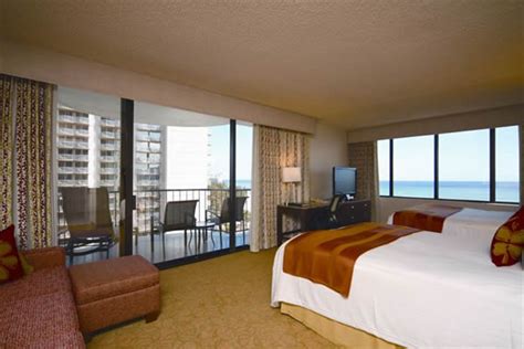 Photos and Video of the Waikiki Beach Marriott Resort & Spa