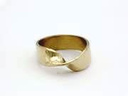 Mobius Ring Gold