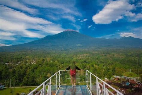 Pesona Keindahan Bukit Tangkeban Pemalang - Hitputcom