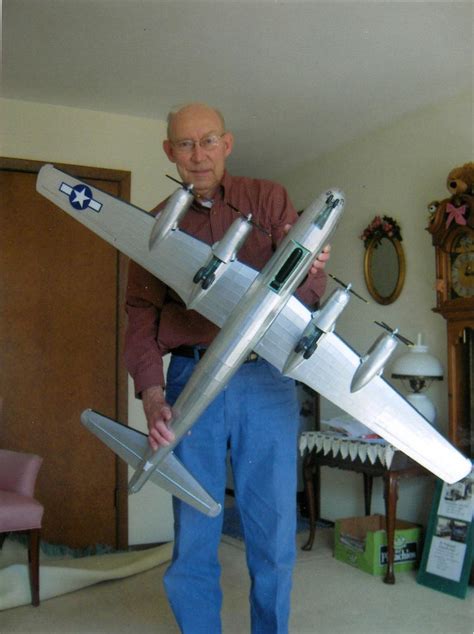 Virtual Aerodrome - Model Aircraft Gallery - Guillows Series 2000 - B-29 Super Fortress