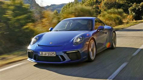 Porsche 911 GT3 Touring review: wingless wonder? | Top Gear