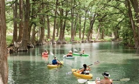 Kayaking in the Texas Hill Country: Mainstream Fun on the Medina River