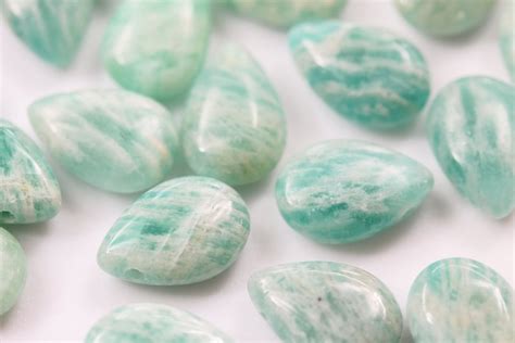 Amazonite Meanings, Properties, and Uses - CrystalStones.com