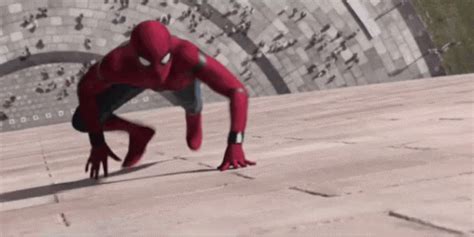 Spiderman Climb GIF - Spiderman Climb Climbing - Tumuklas at Magbahagi ng mga GIF