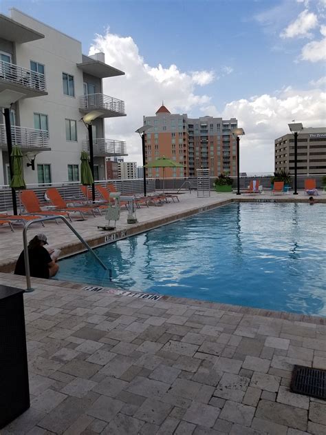 Aloft Sarasota Pool: Pictures & Reviews - Tripadvisor