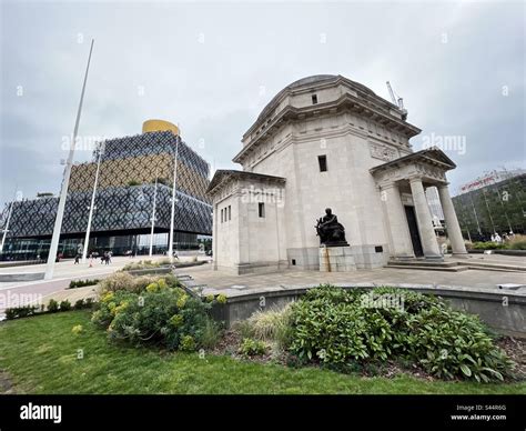 Central library, Birmingham Stock Photo - Alamy