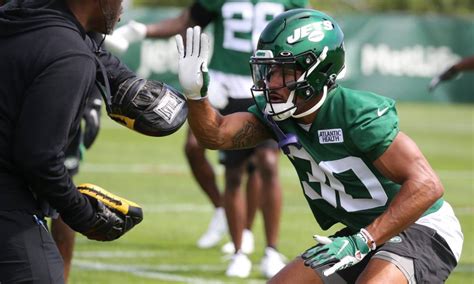 Highlights from the start of New York Jets training camp (video)