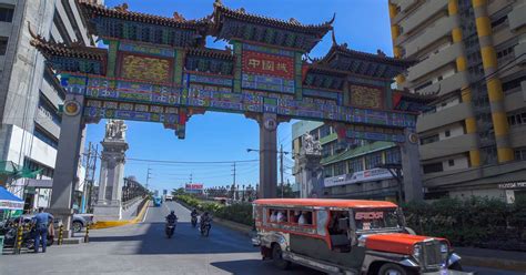 Top 6 Street Foods to Eat in Binondo Chinatown, Manila