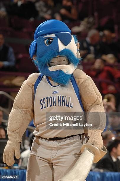 Seton Hall Pirates Mascot Photos and Premium High Res Pictures - Getty ...