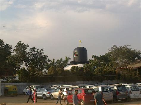 Guruji Maharaj Bade Mandir Premises - Delhi