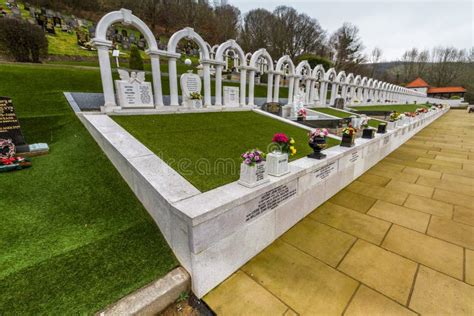 Editorial, Graves of Victims of the Aberfan Disaster, Landscape ...